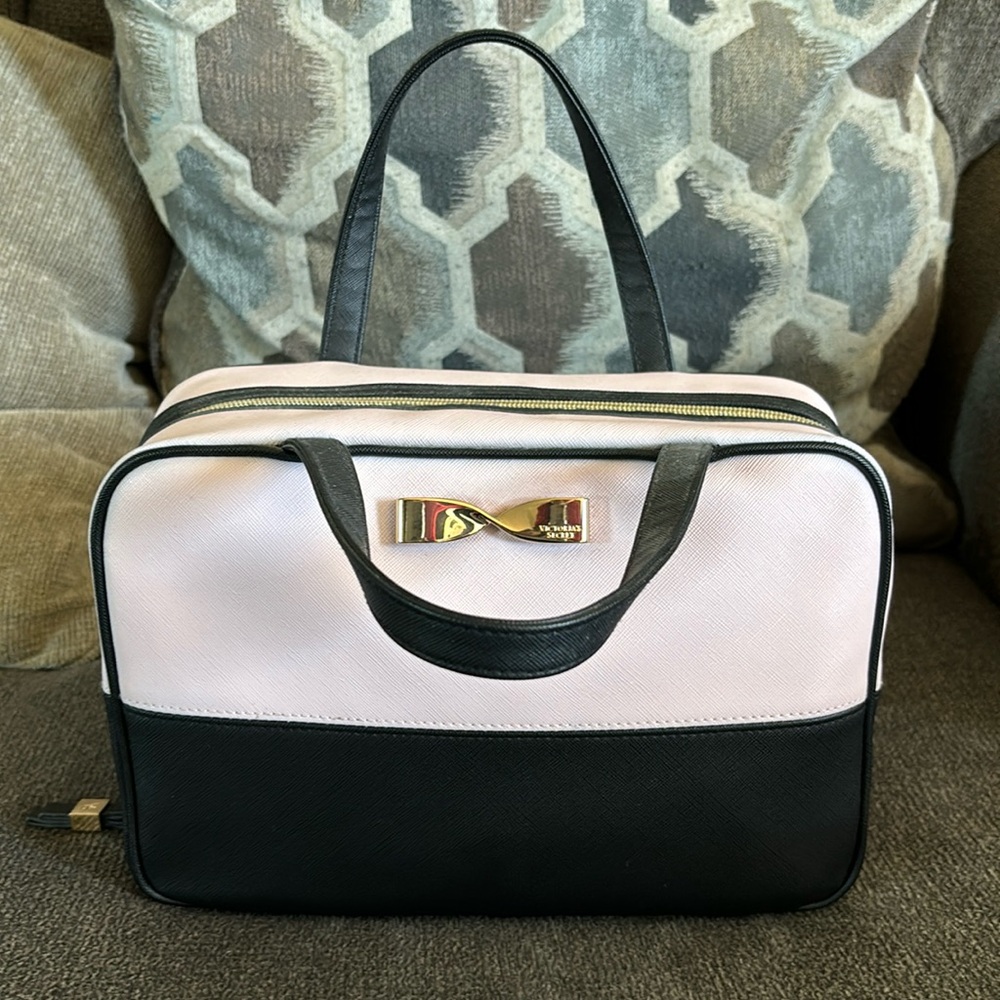 VS cosmetic bag